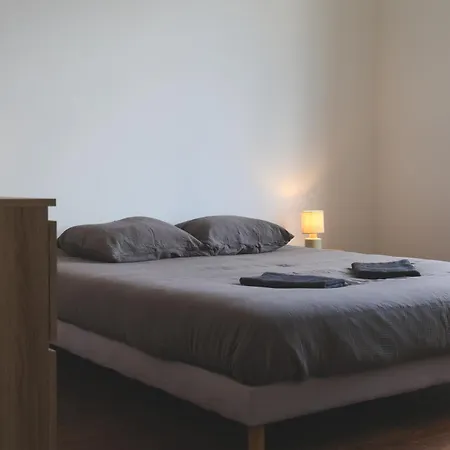 Urbain Clim Et Terrasse 아파트